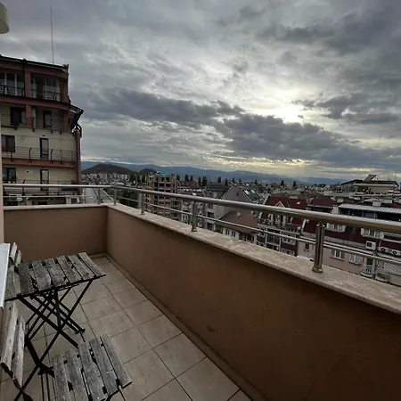 City View Apartment *